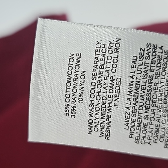 Express Cranberry Red Crew Neck Pullover Style Sweater w Ribbed Neck Wrist & Hem - Picture 9 of 10